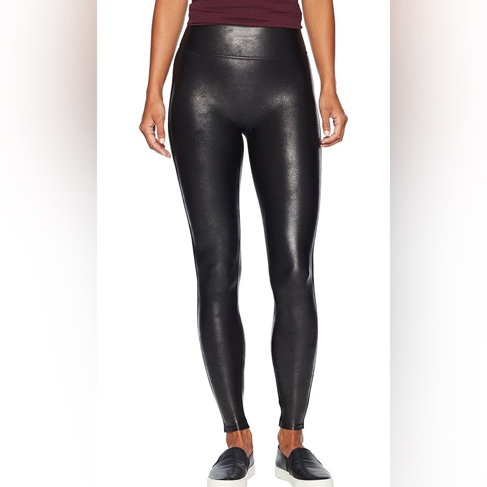 🆕 SPANX Women's Faux Leather Leggings
